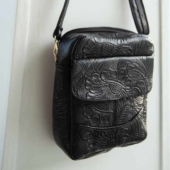 Handmadee genuine leather crossbody bag - Picture 16 of 16